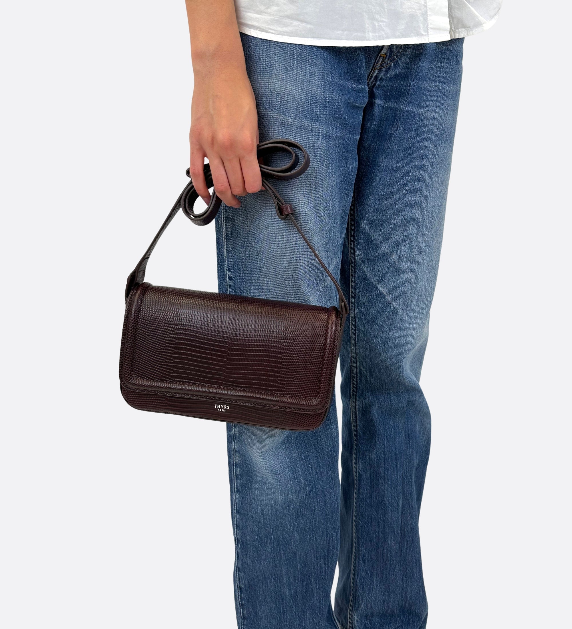 Sac Nine baguette en cuir embossé lézard coloris cassis, THYRS